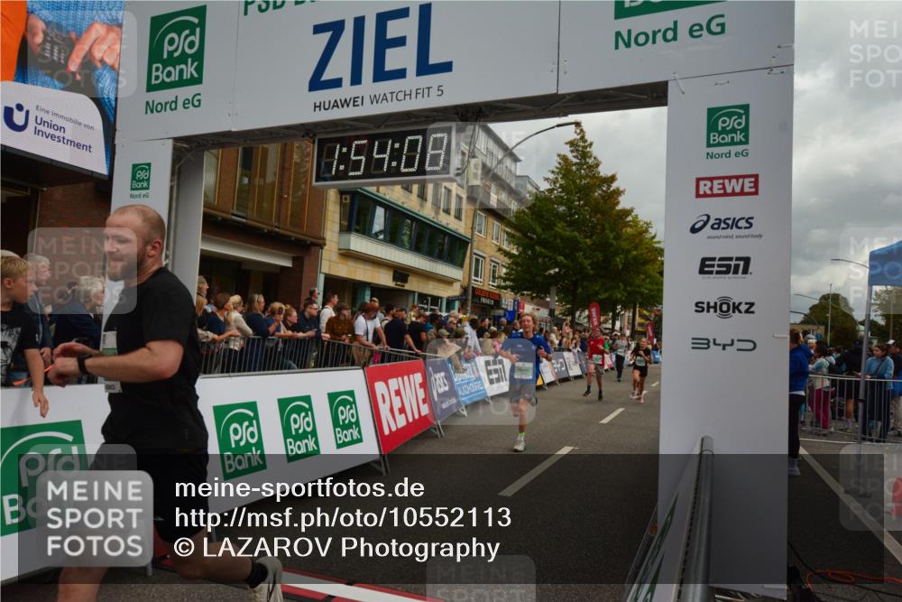 20.09.2026 - PSD Bank Halbmarathon LAZAROV Photography http://msf.ph/oto/10552113 20.09.2026 11:54:07 Ziel 1642, 1839, 2031, 2144, 2594, 2727, 3558, 3654, 4027, 4742, 4759, 4785 meine-sportfotos.de
