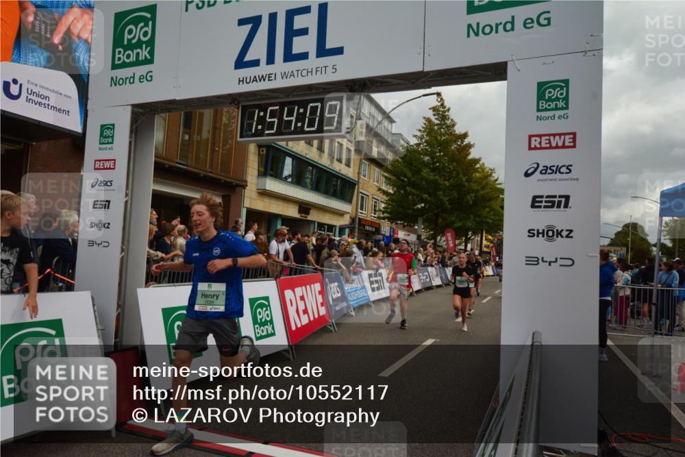 20.09.2026 - PSD Bank Halbmarathon LAZAROV Photography http://msf.ph/oto/10552117 20.09.2026 11:54:08 Ziel 1642, 1839, 2031, 2144, 2594, 2727, 3558, 3654, 4027, 4742, 4759, 4777, 4785 meine-sportfotos.de