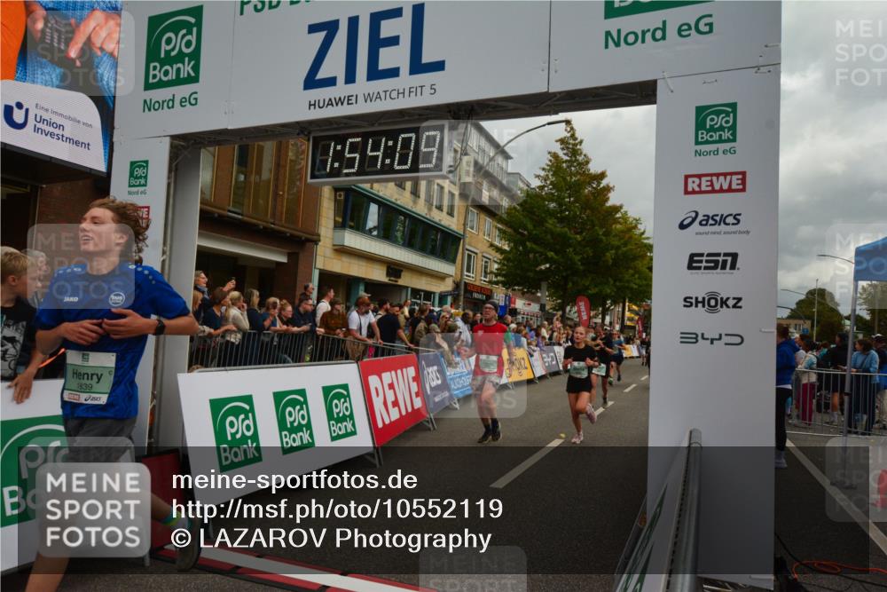 20.09.2026 - PSD Bank Halbmarathon LAZAROV Photography http://msf.ph/oto/10552119 20.09.2026 11:54:09 Ziel 1642, 1839, 2031, 2144, 2594, 2727, 2987, 3558, 3654, 4027, 4742, 4759, 4777, 4785 meine-sportfotos.de