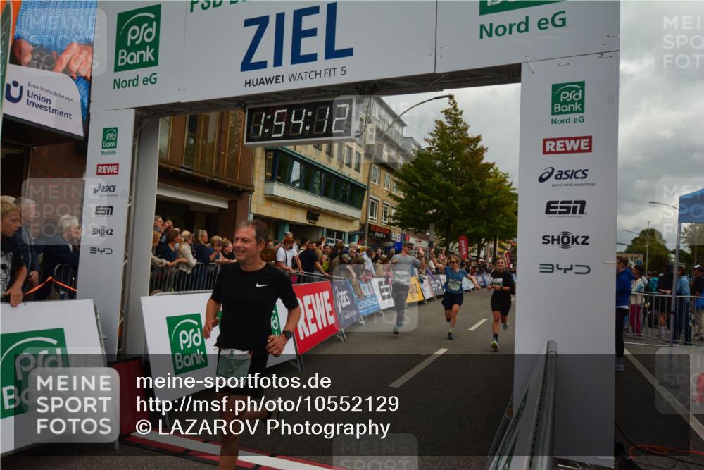 20.09.2026 - PSD Bank Halbmarathon LAZAROV Photography http://msf.ph/oto/10552129 20.09.2026 11:54:11 Ziel 1642, 1839, 2031, 2144, 2594, 2727, 2987, 3558, 3654, 4027, 4742, 4759, 4777, 4785 meine-sportfotos.de
