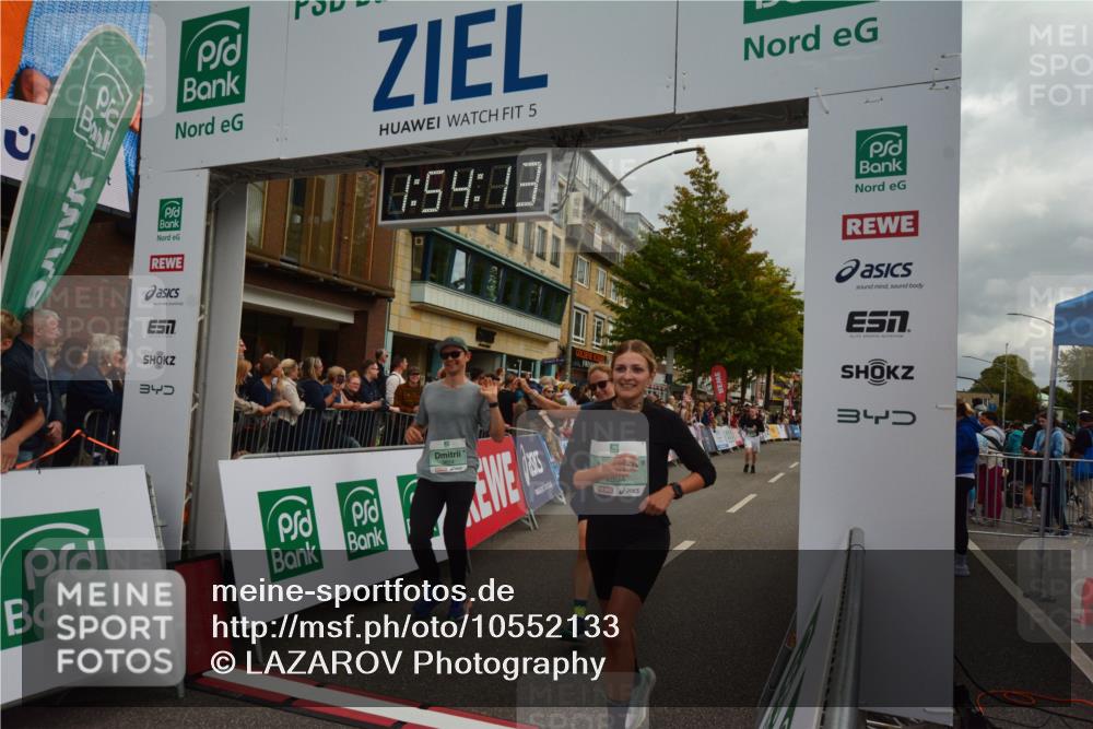 20.09.2026 - PSD Bank Halbmarathon LAZAROV Photography http://msf.ph/oto/10552133 20.09.2026 11:54:13 Ziel 1642, 1839, 2031, 2594, 2727, 2987, 3654, 3687, 4027, 4759, 4777, 4785 meine-sportfotos.de