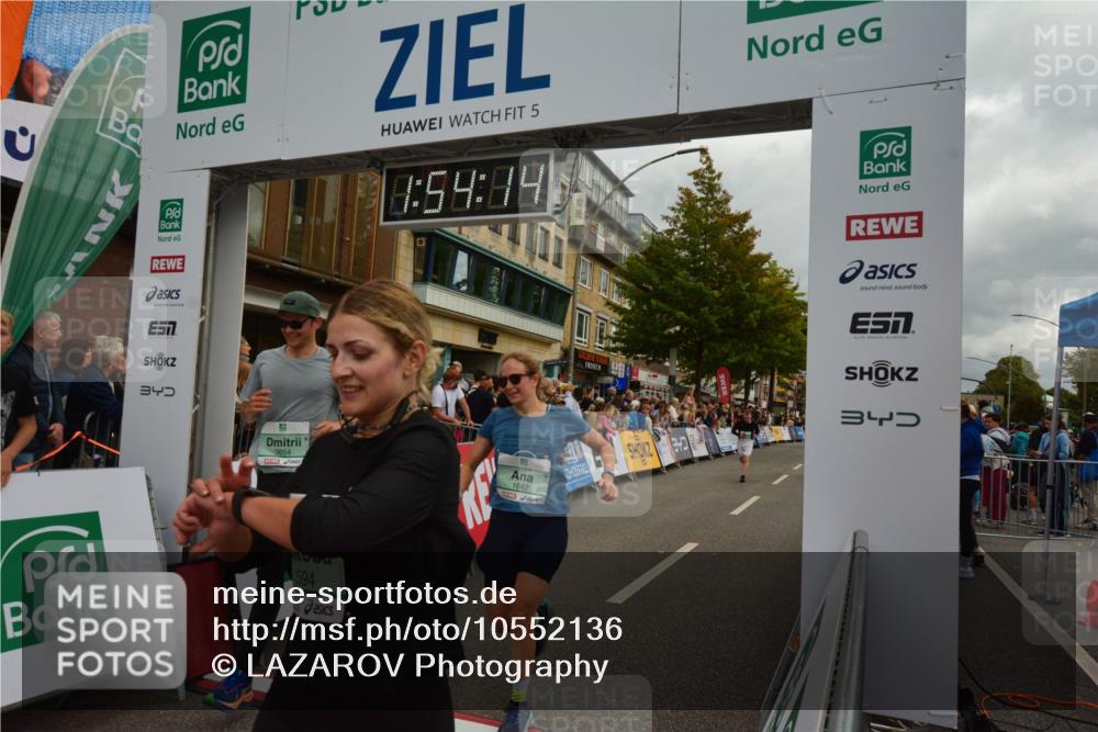 20.09.2026 - PSD Bank Halbmarathon LAZAROV Photography http://msf.ph/oto/10552136 20.09.2026 11:54:13 Ziel 1642, 1839, 2031, 2594, 2727, 2987, 3654, 3687, 4027, 4759, 4777, 4785 meine-sportfotos.de