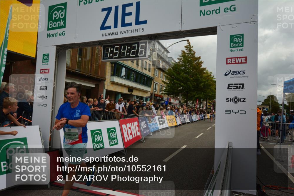 20.09.2026 - PSD Bank Halbmarathon LAZAROV Photography http://msf.ph/oto/10552161 20.09.2026 11:54:25 Ziel 1067, 2123, 2987, 3687, 4644, 4777 meine-sportfotos.de