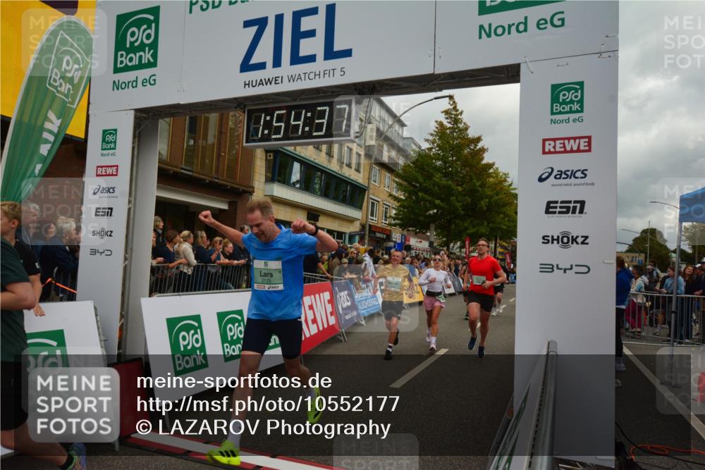 20.09.2026 - PSD Bank Halbmarathon LAZAROV Photography http://msf.ph/oto/10552177 20.09.2026 11:54:36 Ziel 1067, 1094, 2123, 2313, 2647, 2669, 3351, 3386, 3426, 4569, 4644, 4755 meine-sportfotos.de