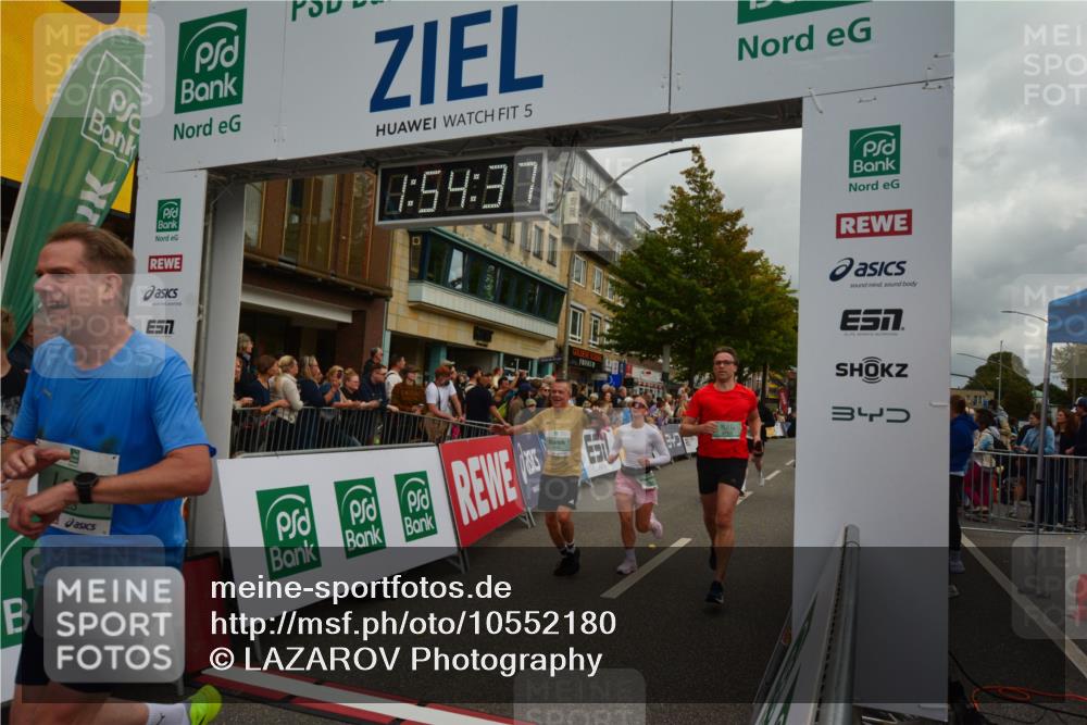 20.09.2026 - PSD Bank Halbmarathon LAZAROV Photography http://msf.ph/oto/10552180 20.09.2026 11:54:37 Ziel 1067, 1094, 2123, 2313, 2647, 2669, 3351, 3386, 3426, 4569, 4644, 4755 meine-sportfotos.de