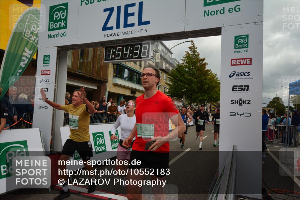 20.09.2026 - PSD Bank Halbmarathon LAZAROV Photography http://msf.ph/oto/10552183 20.09.2026 11:54:38 Ziel 1067, 1094, 1133, 2059, 2123, 2313, 2647, 2669, 3351, 3386, 3426, 4569, 4644, 4755 meine-sportfotos.de