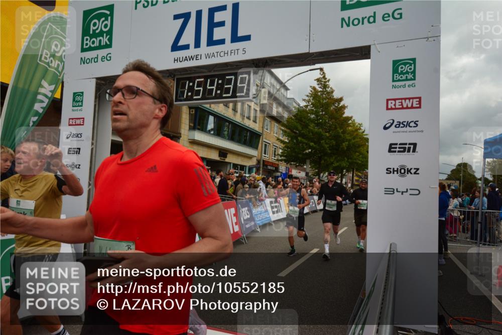 20.09.2026 - PSD Bank Halbmarathon LAZAROV Photography http://msf.ph/oto/10552185 20.09.2026 11:54:38 Ziel 1067, 1094, 1133, 2059, 2123, 2313, 2647, 2669, 3351, 3386, 3426, 4569, 4644, 4755 meine-sportfotos.de