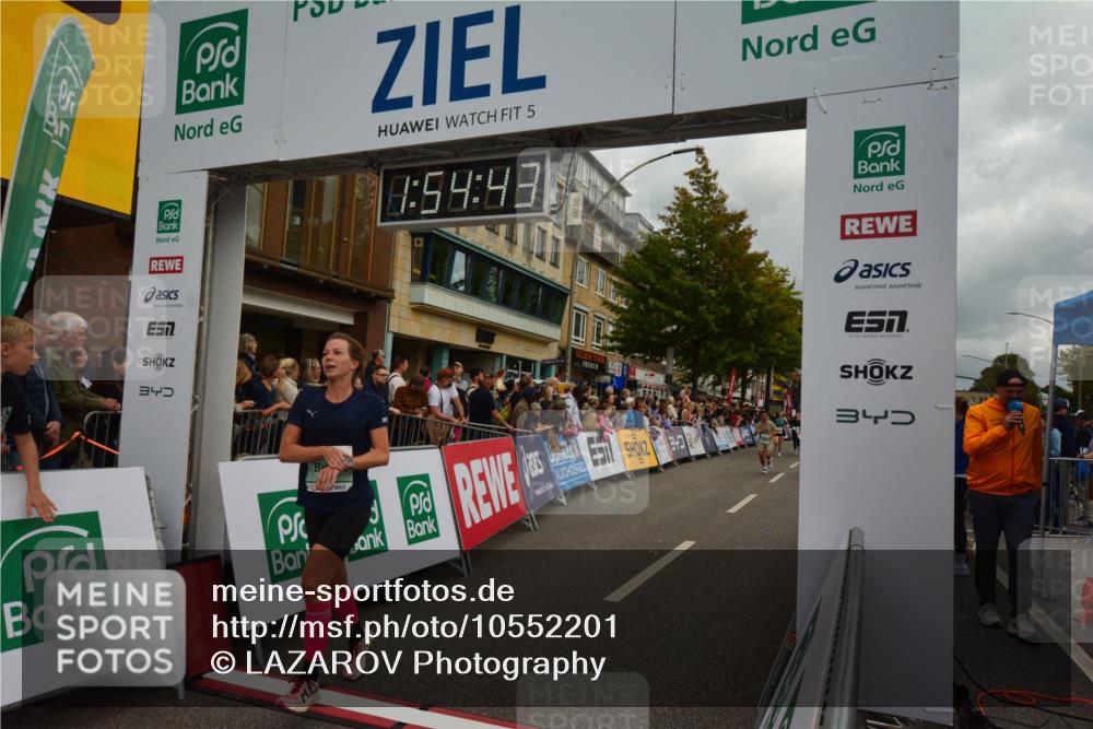 20.09.2026 - PSD Bank Halbmarathon LAZAROV Photography http://msf.ph/oto/10552201 20.09.2026 11:54:43 Ziel 1094, 1133, 2059, 2313, 2647, 2669, 3351, 3372, 3386, 3426, 3893, 3916, 4569, 4755 meine-sportfotos.de