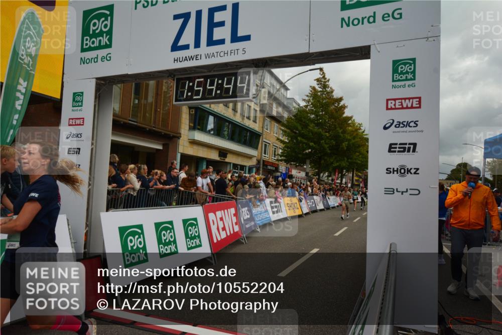 20.09.2026 - PSD Bank Halbmarathon LAZAROV Photography http://msf.ph/oto/10552204 20.09.2026 11:54:43 Ziel 1094, 1133, 2059, 2313, 2647, 2669, 3351, 3372, 3386, 3426, 3893, 3916, 4569, 4755 meine-sportfotos.de