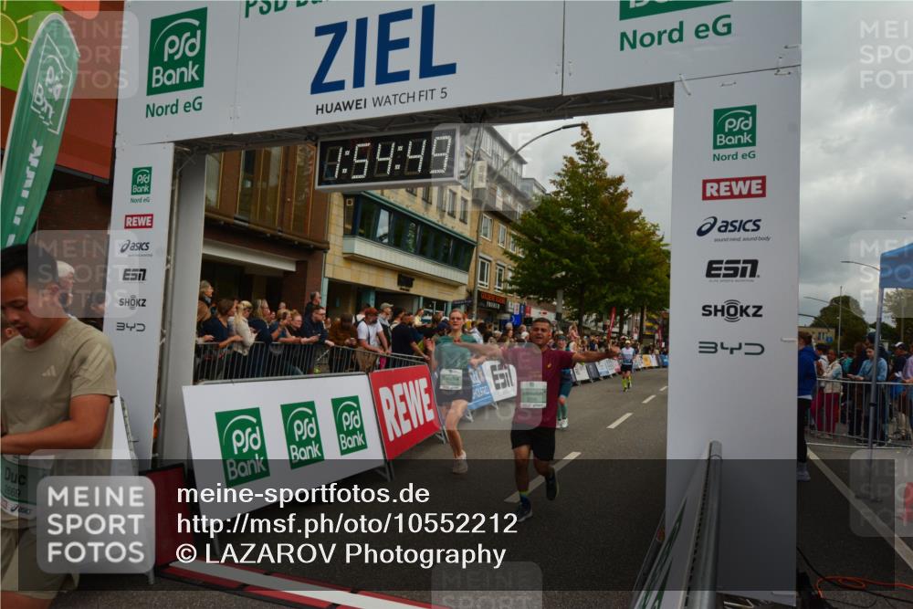 20.09.2026 - PSD Bank Halbmarathon LAZAROV Photography http://msf.ph/oto/10552212 20.09.2026 11:54:49 Ziel 1133, 1433, 2059, 2647, 2669, 3115, 3372, 3893, 3916 meine-sportfotos.de