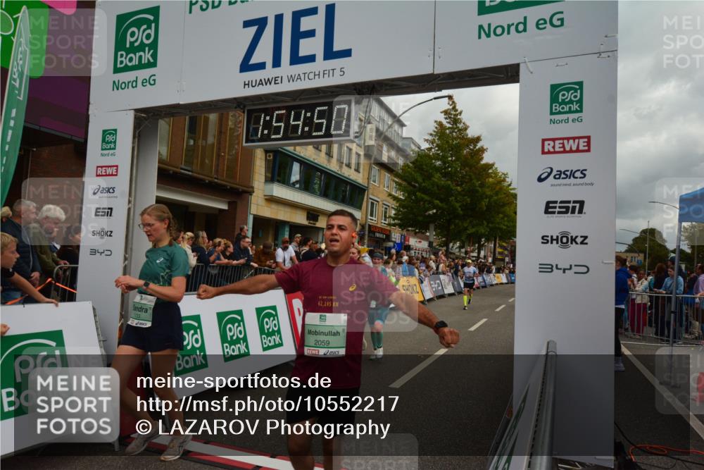 20.09.2026 - PSD Bank Halbmarathon LAZAROV Photography http://msf.ph/oto/10552217 20.09.2026 11:54:50 Ziel 1133, 1433, 2059, 2669, 3115, 3372, 3893, 3916 meine-sportfotos.de