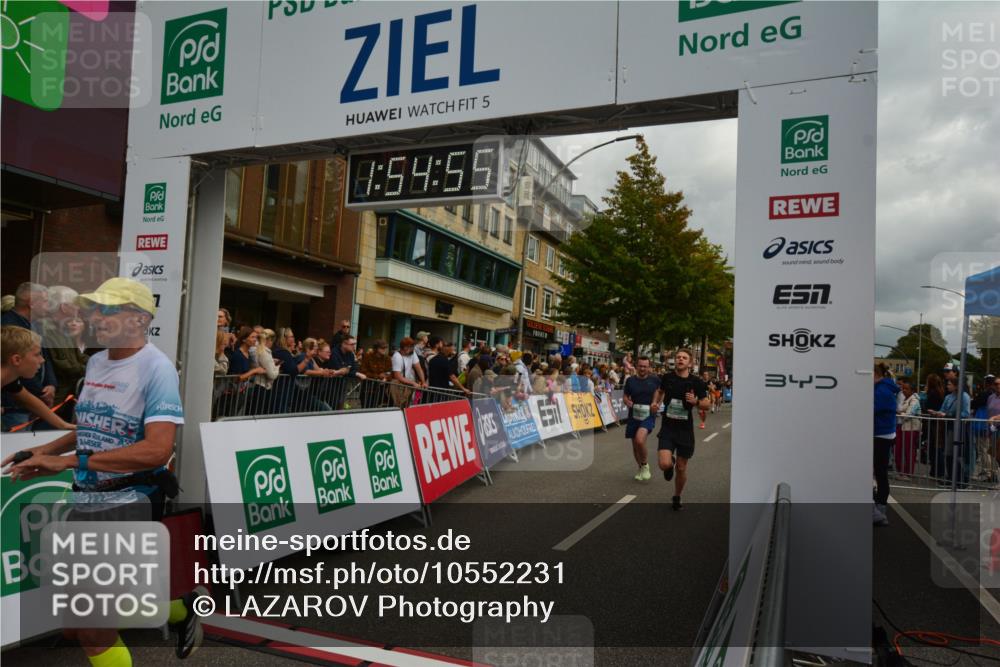 20.09.2026 - PSD Bank Halbmarathon LAZAROV Photography http://msf.ph/oto/10552231 20.09.2026 11:54:54 Ziel 1133, 1178, 1184, 1433, 2059, 2669, 3115, 3372, 3893, 3916, 4447, 4645, 4720 meine-sportfotos.de