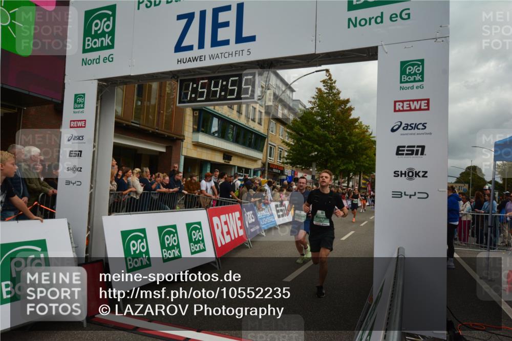 20.09.2026 - PSD Bank Halbmarathon LAZAROV Photography http://msf.ph/oto/10552235 20.09.2026 11:54:55 Ziel 1133, 1178, 1184, 1433, 2059, 3115, 3372, 3893, 3916, 4447, 4645, 4720 meine-sportfotos.de