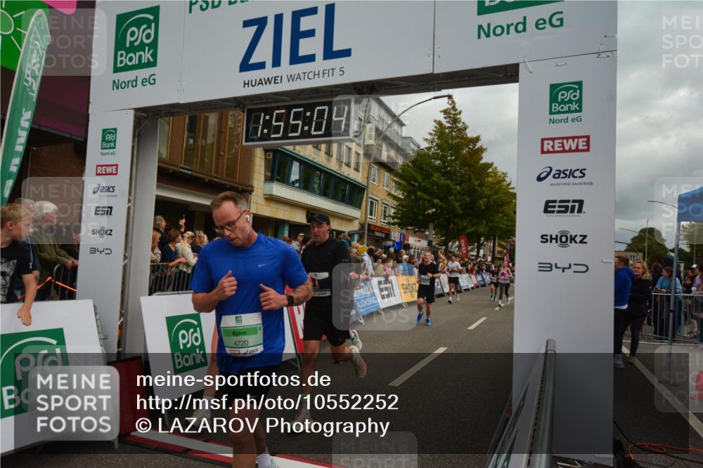 20.09.2026 - PSD Bank Halbmarathon LAZAROV Photography http://msf.ph/oto/10552252 20.09.2026 11:55:03 Ziel 1088, 1160, 1178, 1184, 3713, 4447, 4645, 4656, 4720 meine-sportfotos.de