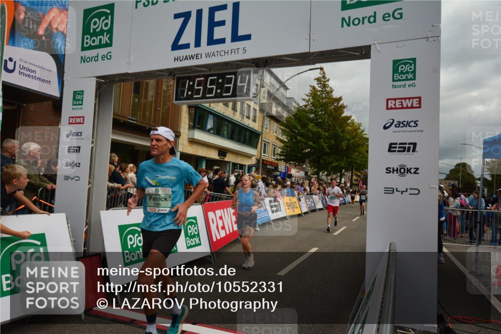 20.09.2026 - PSD Bank Halbmarathon LAZAROV Photography http://msf.ph/oto/10552331 20.09.2026 11:55:33 Ziel 1277, 2015, 3028, 3091, 3898, 4039, 4731 meine-sportfotos.de