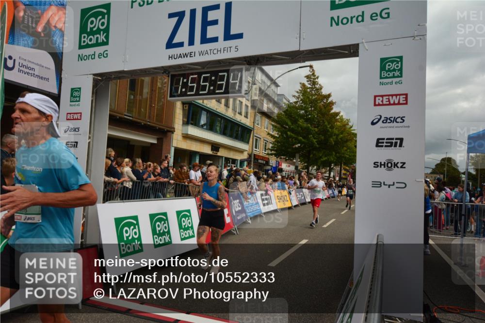 20.09.2026 - PSD Bank Halbmarathon LAZAROV Photography http://msf.ph/oto/10552333 20.09.2026 11:55:34 Ziel 1277, 1826, 2015, 3028, 3091, 3898, 4039, 4731 meine-sportfotos.de