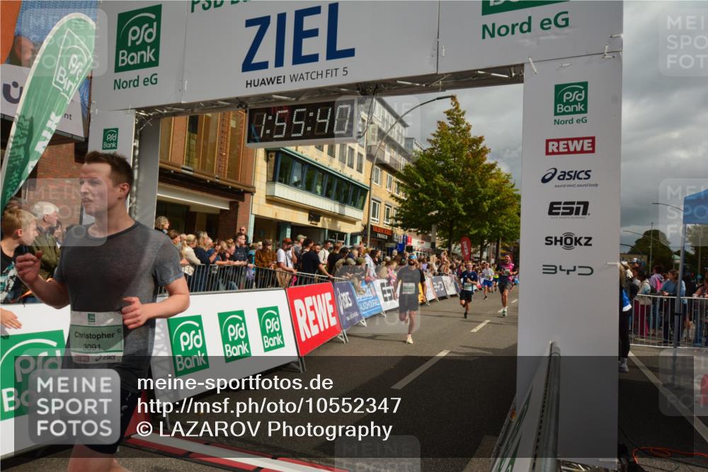 20.09.2026 - PSD Bank Halbmarathon LAZAROV Photography http://msf.ph/oto/10552347 20.09.2026 11:55:39 Ziel 1277, 1354, 1826, 2015, 2810, 3028, 3091, 3760, 3781, 3898, 4039, 4731 meine-sportfotos.de