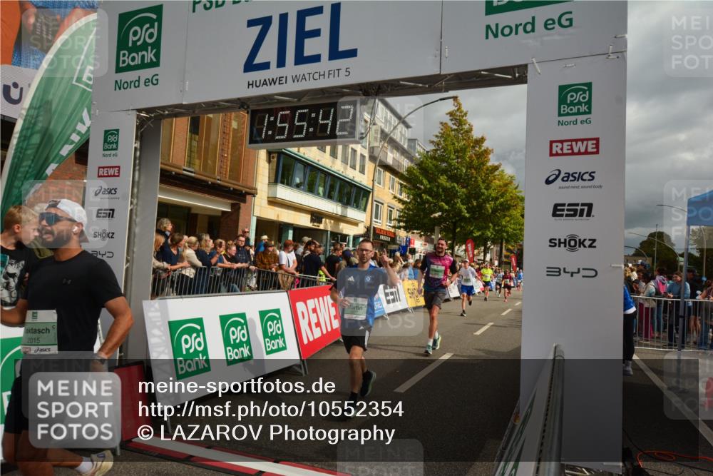 20.09.2026 - PSD Bank Halbmarathon LAZAROV Photography http://msf.ph/oto/10552354 20.09.2026 11:55:42 Ziel 1277, 1289, 1354, 1826, 2015, 2810, 3091, 3760, 3781, 3809, 3811, 4039, 4731 meine-sportfotos.de