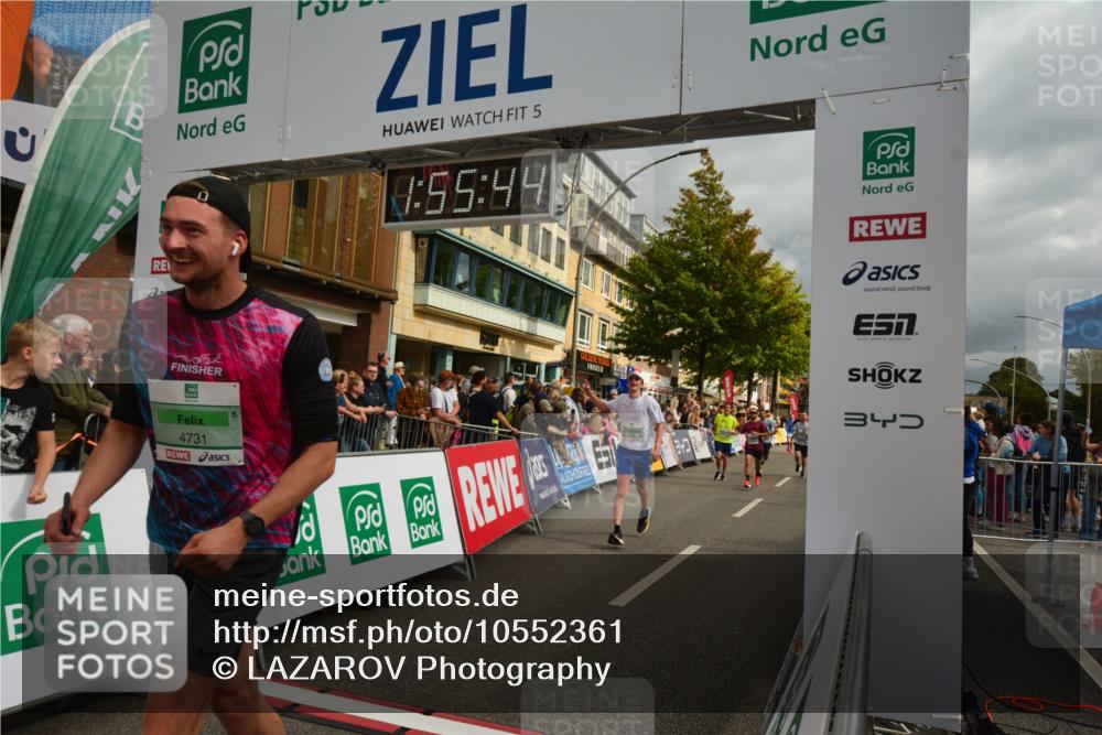 20.09.2026 - PSD Bank Halbmarathon LAZAROV Photography http://msf.ph/oto/10552361 20.09.2026 11:55:44 Ziel 1277, 1289, 1354, 1826, 2015, 2808, 2810, 3091, 3760, 3781, 3809, 3811, 4728, 4731 meine-sportfotos.de
