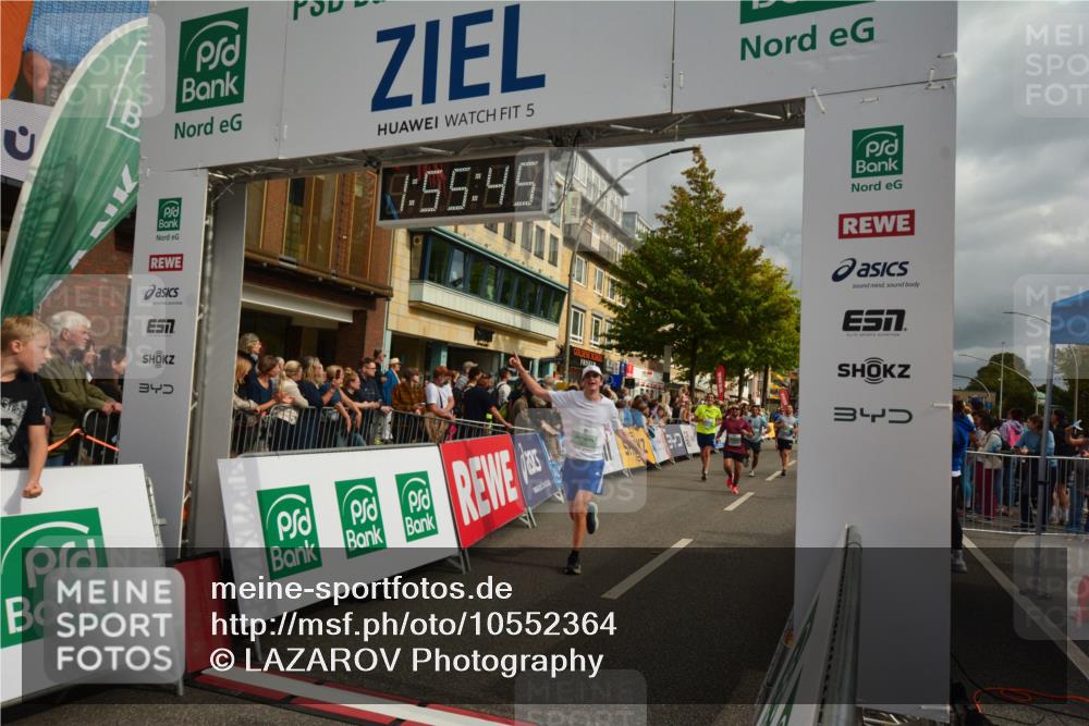 20.09.2026 - PSD Bank Halbmarathon LAZAROV Photography http://msf.ph/oto/10552364 20.09.2026 11:55:44 Ziel 1277, 1289, 1354, 1826, 2015, 2808, 2810, 3091, 3760, 3781, 3809, 3811, 4728, 4731 meine-sportfotos.de