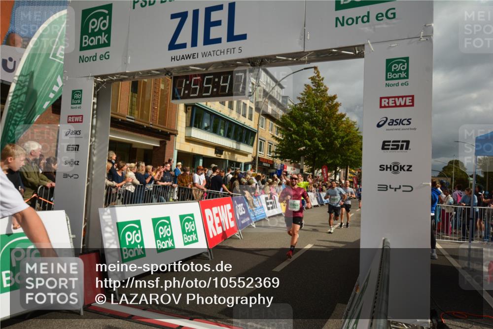 20.09.2026 - PSD Bank Halbmarathon LAZAROV Photography http://msf.ph/oto/10552369 20.09.2026 11:55:46 Ziel 1277, 1289, 1354, 1826, 2015, 2808, 2810, 3760, 3781, 3809, 3811, 4728, 4731 meine-sportfotos.de