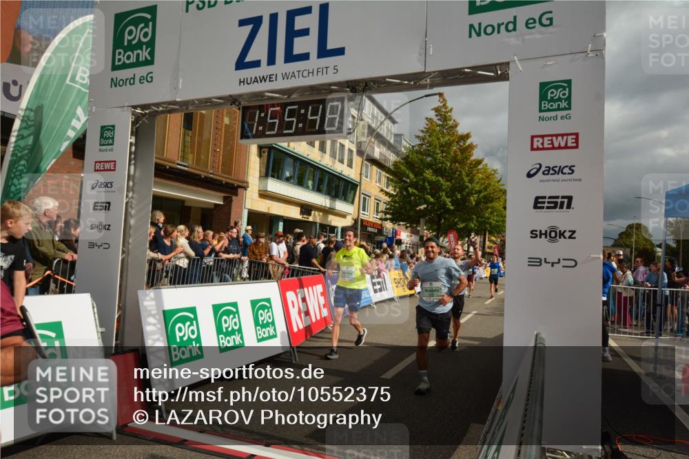 20.09.2026 - PSD Bank Halbmarathon LAZAROV Photography http://msf.ph/oto/10552375 20.09.2026 11:55:47 Ziel 1277, 1289, 1354, 1484, 1826, 1900, 2015, 2808, 2810, 3760, 3781, 3809, 3811, 4728, 4731 meine-sportfotos.de
