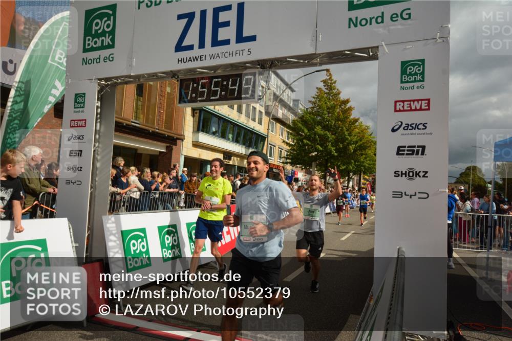 20.09.2026 - PSD Bank Halbmarathon LAZAROV Photography http://msf.ph/oto/10552379 20.09.2026 11:55:48 Ziel 1118, 1277, 1289, 1354, 1484, 1826, 1900, 2808, 2810, 3760, 3781, 3809, 3811, 4728, 4731 meine-sportfotos.de