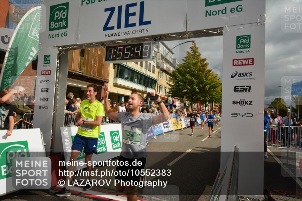 20.09.2026 - PSD Bank Halbmarathon LAZAROV Photography http://msf.ph/oto/10552383 20.09.2026 11:55:49 Ziel 1118, 1289, 1354, 1484, 1826, 1900, 2067, 2808, 2810, 3012, 3760, 3781, 3809, 3811, 4728, 4731 meine-sportfotos.de