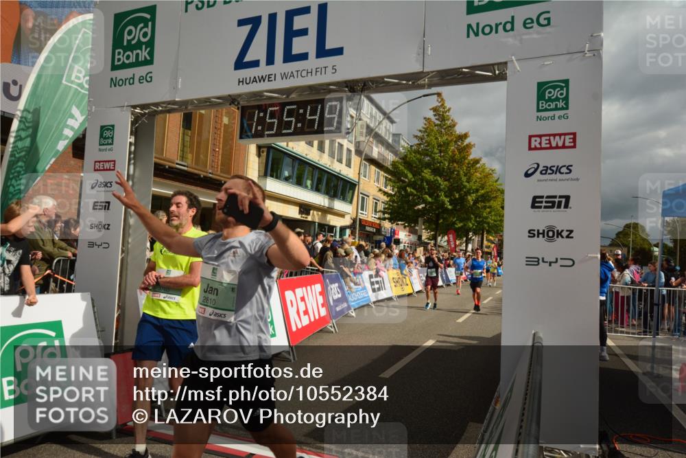 20.09.2026 - PSD Bank Halbmarathon LAZAROV Photography http://msf.ph/oto/10552384 20.09.2026 11:55:49 Ziel 1118, 1289, 1354, 1484, 1826, 1900, 2067, 2808, 2810, 3012, 3760, 3781, 3809, 3811, 4728, 4731 meine-sportfotos.de