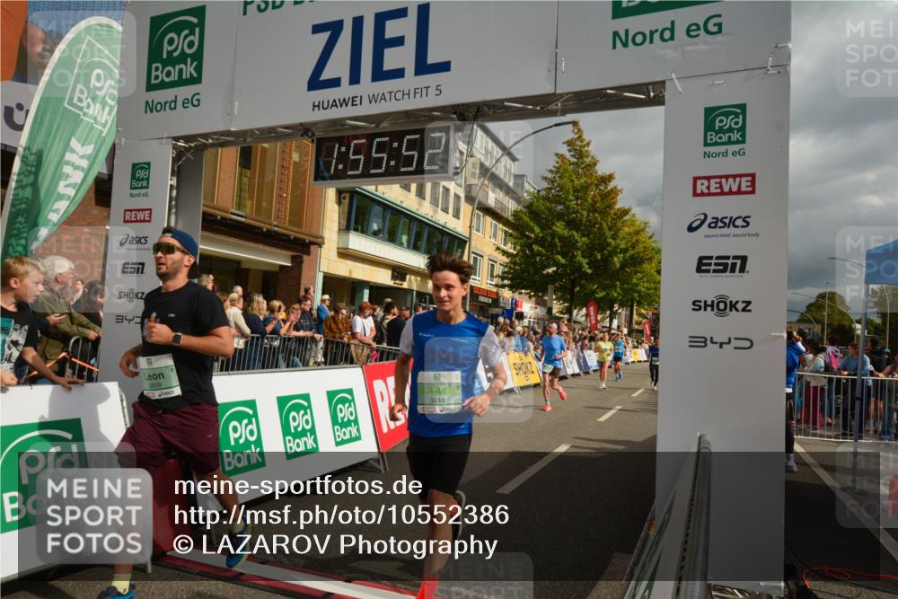 20.09.2026 - PSD Bank Halbmarathon LAZAROV Photography http://msf.ph/oto/10552386 20.09.2026 11:55:52 Ziel 1118, 1289, 1354, 1484, 1826, 1900, 2067, 2808, 2810, 3012, 3284, 3401, 3634, 3757, 3760, 3781, 3809, 3811, 4041, 4728 meine-sportfotos.de