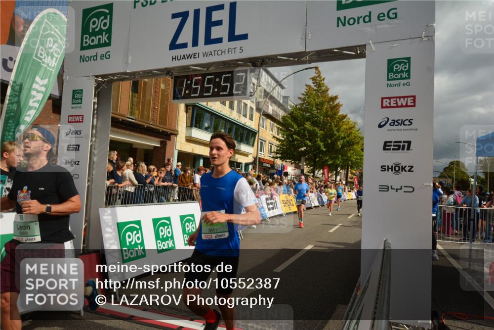 20.09.2026 - PSD Bank Halbmarathon LAZAROV Photography http://msf.ph/oto/10552387 20.09.2026 11:55:52 Ziel 1118, 1289, 1354, 1484, 1826, 1900, 2067, 2808, 2810, 3012, 3284, 3401, 3634, 3757, 3760, 3781, 3809, 3811, 4041, 4728 meine-sportfotos.de