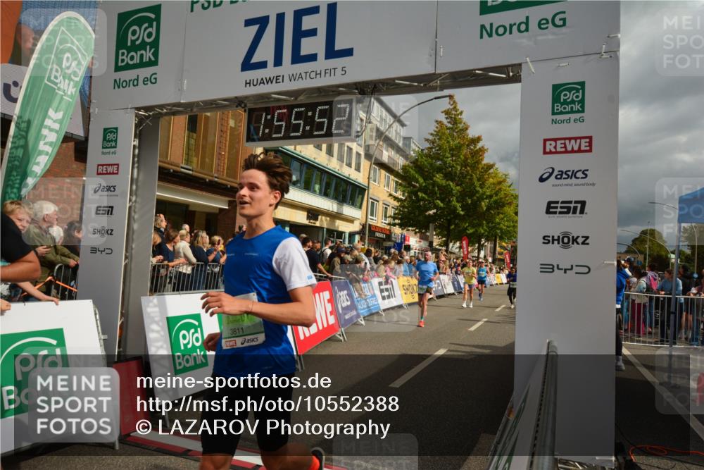 20.09.2026 - PSD Bank Halbmarathon LAZAROV Photography http://msf.ph/oto/10552388 20.09.2026 11:55:52 Ziel 1118, 1289, 1354, 1484, 1826, 1900, 2067, 2808, 2810, 3012, 3284, 3401, 3634, 3757, 3760, 3781, 3809, 3811, 4041, 4728 meine-sportfotos.de