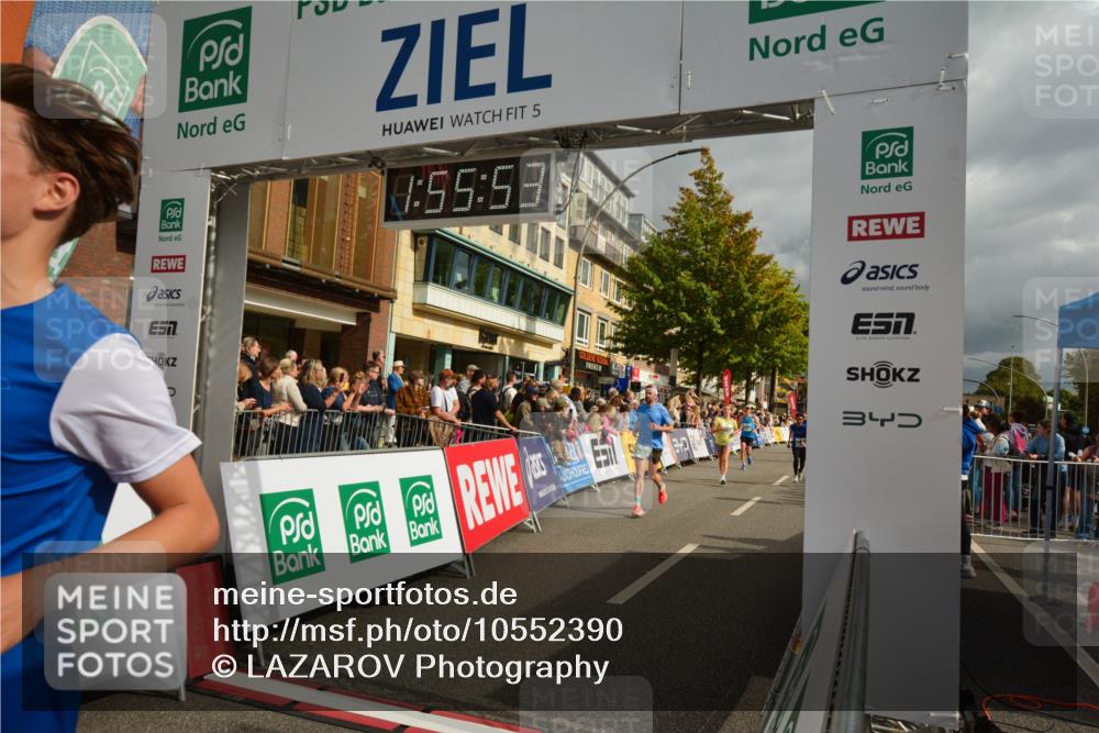 20.09.2026 - PSD Bank Halbmarathon LAZAROV Photography http://msf.ph/oto/10552390 20.09.2026 11:55:52 Ziel 1118, 1289, 1354, 1484, 1826, 1900, 2067, 2808, 2810, 3012, 3284, 3401, 3634, 3757, 3760, 3781, 3809, 3811, 4041, 4728 meine-sportfotos.de