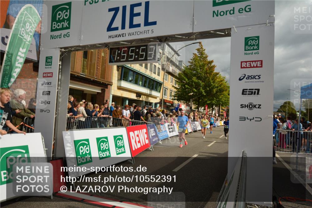 20.09.2026 - PSD Bank Halbmarathon LAZAROV Photography http://msf.ph/oto/10552391 20.09.2026 11:55:52 Ziel 1118, 1289, 1354, 1484, 1826, 1900, 2067, 2808, 2810, 3012, 3284, 3401, 3634, 3757, 3760, 3781, 3809, 3811, 4041, 4728 meine-sportfotos.de