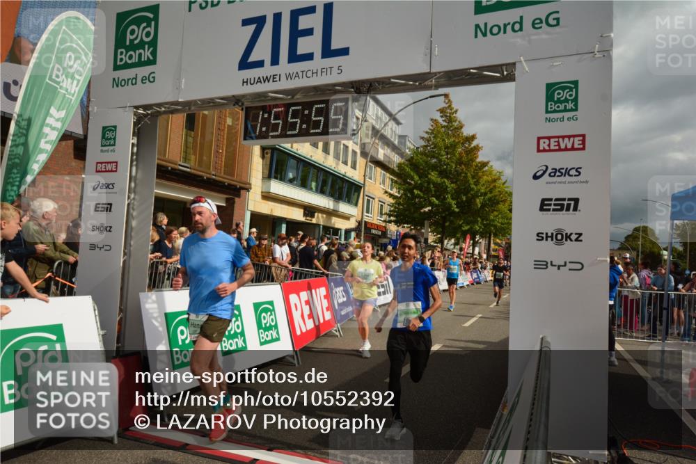 20.09.2026 - PSD Bank Halbmarathon LAZAROV Photography http://msf.ph/oto/10552392 20.09.2026 11:55:55 Ziel 1118, 1260, 1289, 1484, 1887, 1900, 2067, 2808, 2810, 3012, 3284, 3401, 3634, 3757, 3760, 3809, 3811, 4041, 4341, 4716, 4728 meine-sportfotos.de