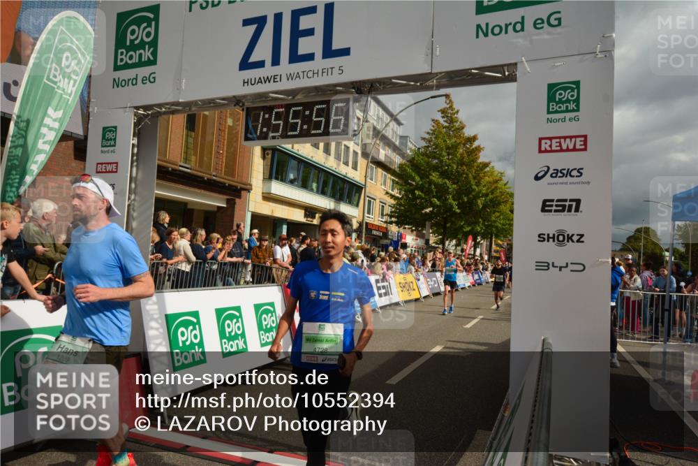 20.09.2026 - PSD Bank Halbmarathon LAZAROV Photography http://msf.ph/oto/10552394 20.09.2026 11:55:55 Ziel 1118, 1260, 1289, 1484, 1887, 1900, 2067, 2808, 2810, 3012, 3284, 3401, 3634, 3757, 3760, 3809, 3811, 4041, 4341, 4716, 4728 meine-sportfotos.de