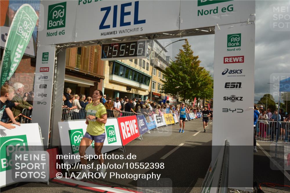 20.09.2026 - PSD Bank Halbmarathon LAZAROV Photography http://msf.ph/oto/10552398 20.09.2026 11:55:56 Ziel 1118, 1260, 1289, 1484, 1887, 1900, 2067, 2808, 3012, 3284, 3401, 3634, 3757, 3809, 3811, 4041, 4341, 4716, 4728 meine-sportfotos.de