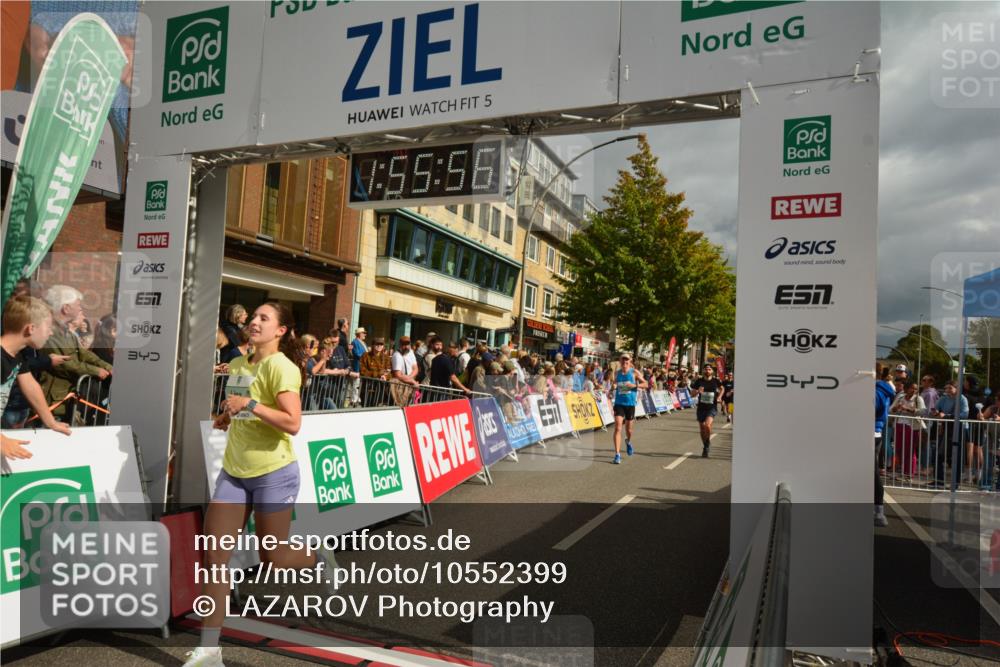 20.09.2026 - PSD Bank Halbmarathon LAZAROV Photography http://msf.ph/oto/10552399 20.09.2026 11:55:56 Ziel 1118, 1260, 1289, 1484, 1887, 1900, 2067, 2808, 3012, 3284, 3401, 3634, 3757, 3809, 3811, 4041, 4341, 4716, 4728 meine-sportfotos.de