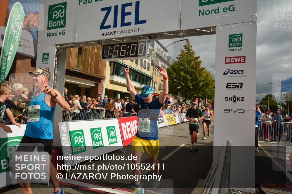 20.09.2026 - PSD Bank Halbmarathon LAZAROV Photography http://msf.ph/oto/10552411 20.09.2026 11:55:59 Ziel 1118, 1260, 1289, 1484, 1872, 1887, 1900, 2067, 2808, 3012, 3284, 3401, 3634, 3757, 4041, 4341, 4716, 4728 meine-sportfotos.de