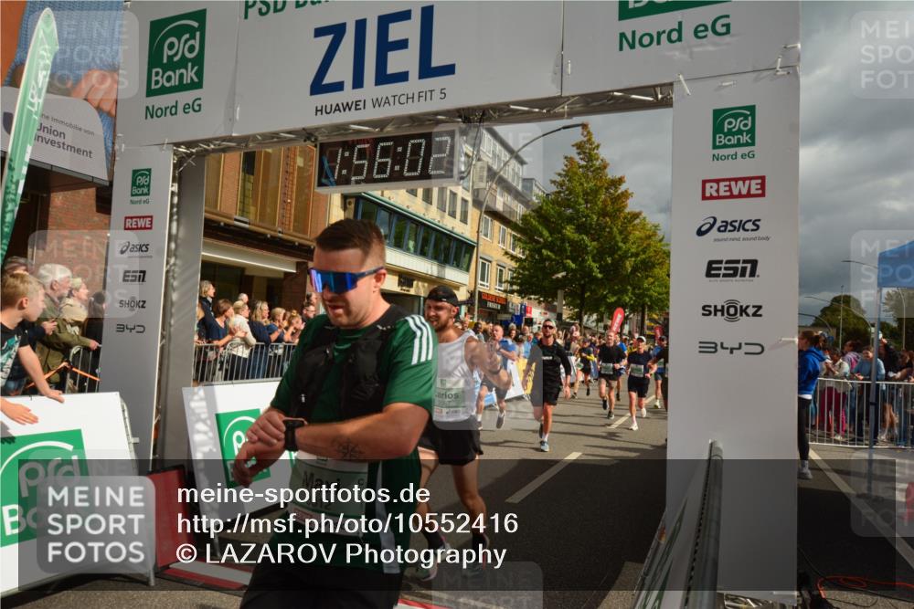 20.09.2026 - PSD Bank Halbmarathon LAZAROV Photography http://msf.ph/oto/10552416 20.09.2026 11:56:01 Ziel 1118, 1260, 1484, 1872, 1887, 1900, 2067, 2808, 3012, 3284, 3401, 3634, 3757, 4041, 4224, 4341, 4716, 4728 meine-sportfotos.de