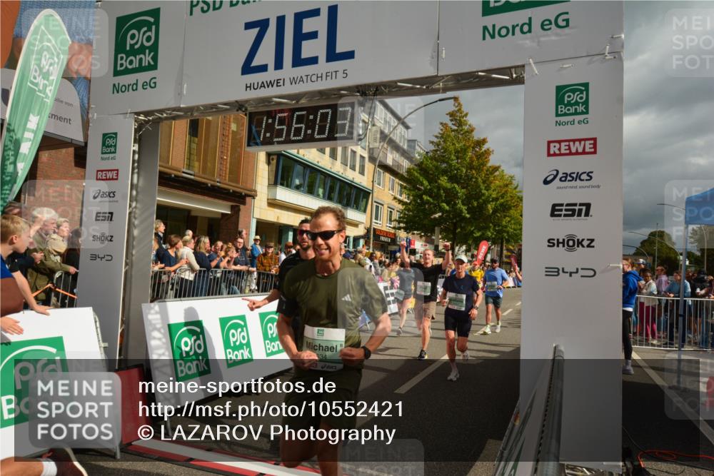 20.09.2026 - PSD Bank Halbmarathon LAZAROV Photography http://msf.ph/oto/10552421 20.09.2026 11:56:03 Ziel 1118, 1260, 1272, 1484, 1872, 1887, 1900, 2067, 3012, 3284, 3401, 3441, 3634, 3757, 3932, 4041, 4224, 4341, 4716 meine-sportfotos.de
