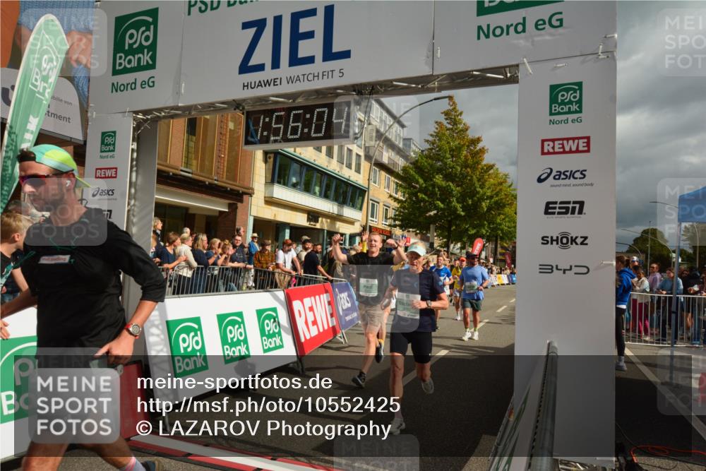 20.09.2026 - PSD Bank Halbmarathon LAZAROV Photography http://msf.ph/oto/10552425 20.09.2026 11:56:03 Ziel 1118, 1260, 1272, 1484, 1872, 1887, 1900, 2067, 3012, 3284, 3401, 3441, 3634, 3757, 3932, 4041, 4224, 4341, 4716 meine-sportfotos.de