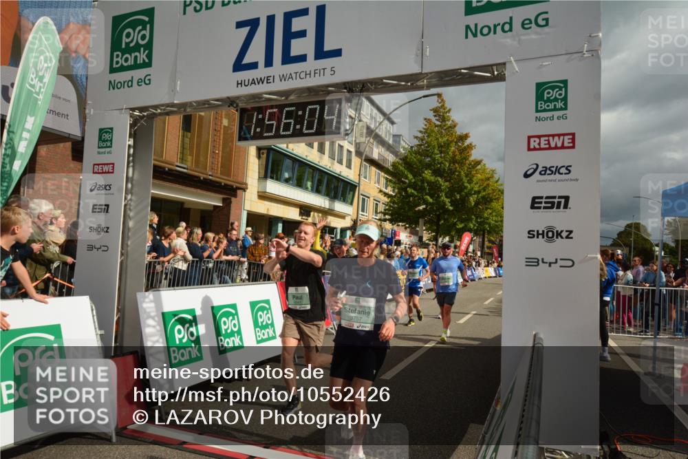 20.09.2026 - PSD Bank Halbmarathon LAZAROV Photography http://msf.ph/oto/10552426 20.09.2026 11:56:04 Ziel 1118, 1260, 1272, 1484, 1872, 1887, 1900, 2067, 3012, 3284, 3401, 3441, 3634, 3757, 3932, 4041, 4224, 4341, 4716 meine-sportfotos.de