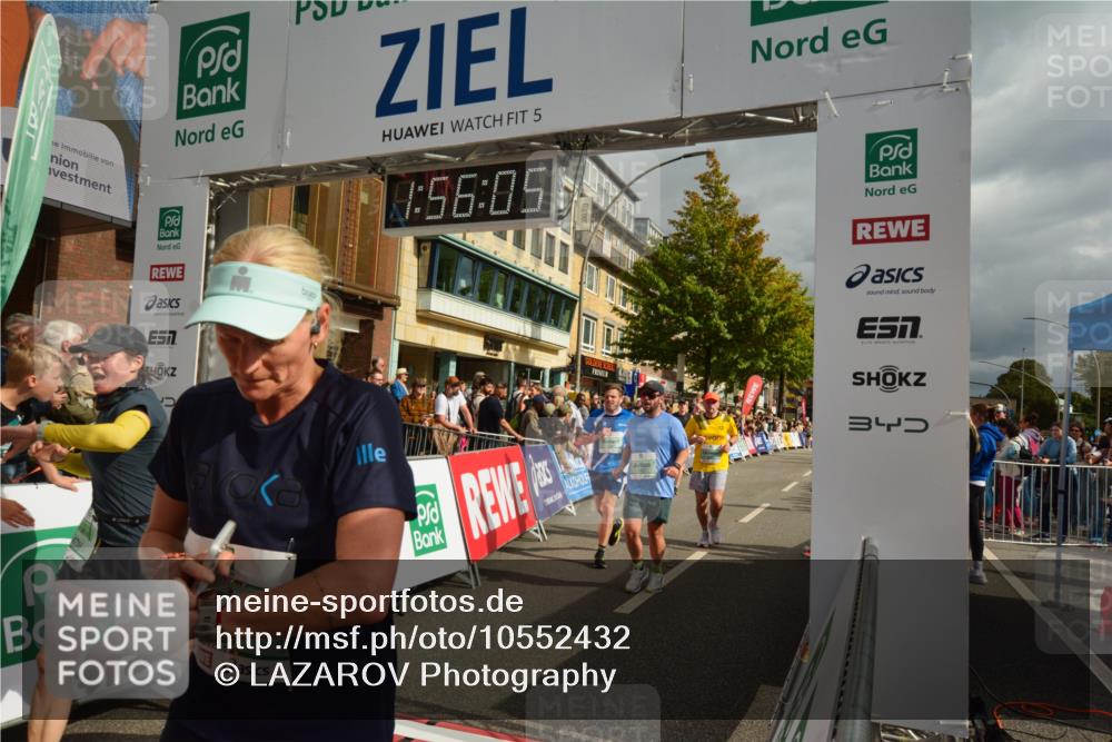 20.09.2026 - PSD Bank Halbmarathon LAZAROV Photography http://msf.ph/oto/10552432 20.09.2026 11:56:05 Ziel 1118, 1260, 1272, 1484, 1872, 1887, 1900, 2067, 2955, 3012, 3284, 3401, 3441, 3634, 3757, 3932, 4041, 4224, 4341, 4716 meine-sportfotos.de