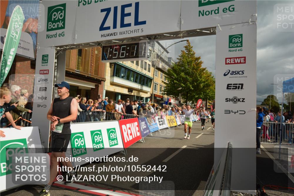 20.09.2026 - PSD Bank Halbmarathon LAZAROV Photography http://msf.ph/oto/10552442 20.09.2026 11:56:10 Ziel 1183, 1260, 1272, 1426, 1541, 1620, 1872, 1887, 2955, 3441, 3757, 3872, 3932, 3943, 4041, 4224, 4341, 4716 meine-sportfotos.de