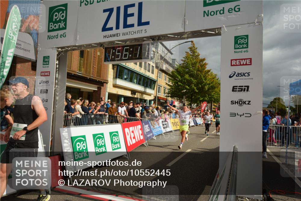 20.09.2026 - PSD Bank Halbmarathon LAZAROV Photography http://msf.ph/oto/10552445 20.09.2026 11:56:11 Ziel 1183, 1260, 1272, 1426, 1541, 1620, 1872, 1887, 2955, 3441, 3872, 3932, 3943, 4224, 4341, 4716 meine-sportfotos.de