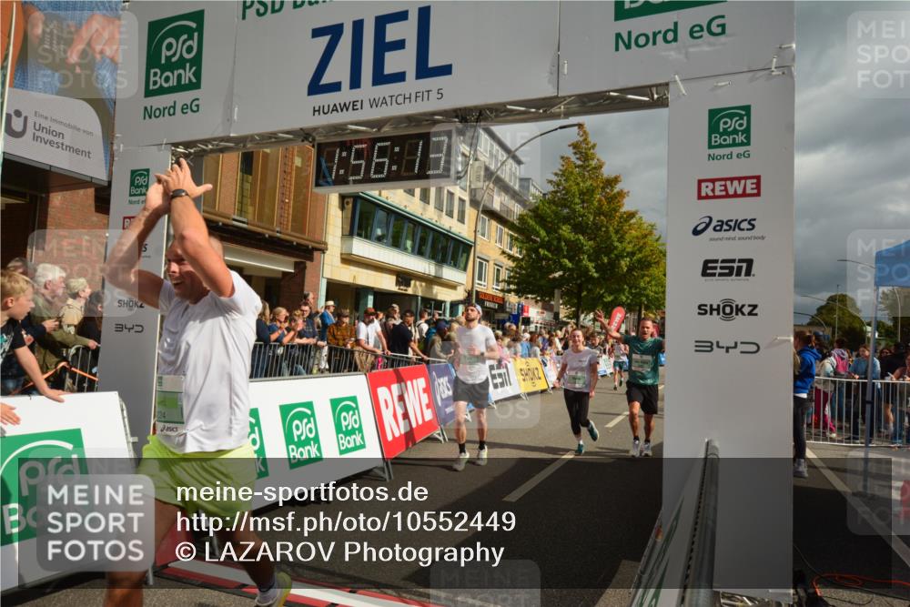 20.09.2026 - PSD Bank Halbmarathon LAZAROV Photography http://msf.ph/oto/10552449 20.09.2026 11:56:12 Ziel 1183, 1260, 1272, 1426, 1541, 1620, 1872, 1887, 2955, 3441, 3593, 3872, 3932, 3943, 4224, 4341 meine-sportfotos.de