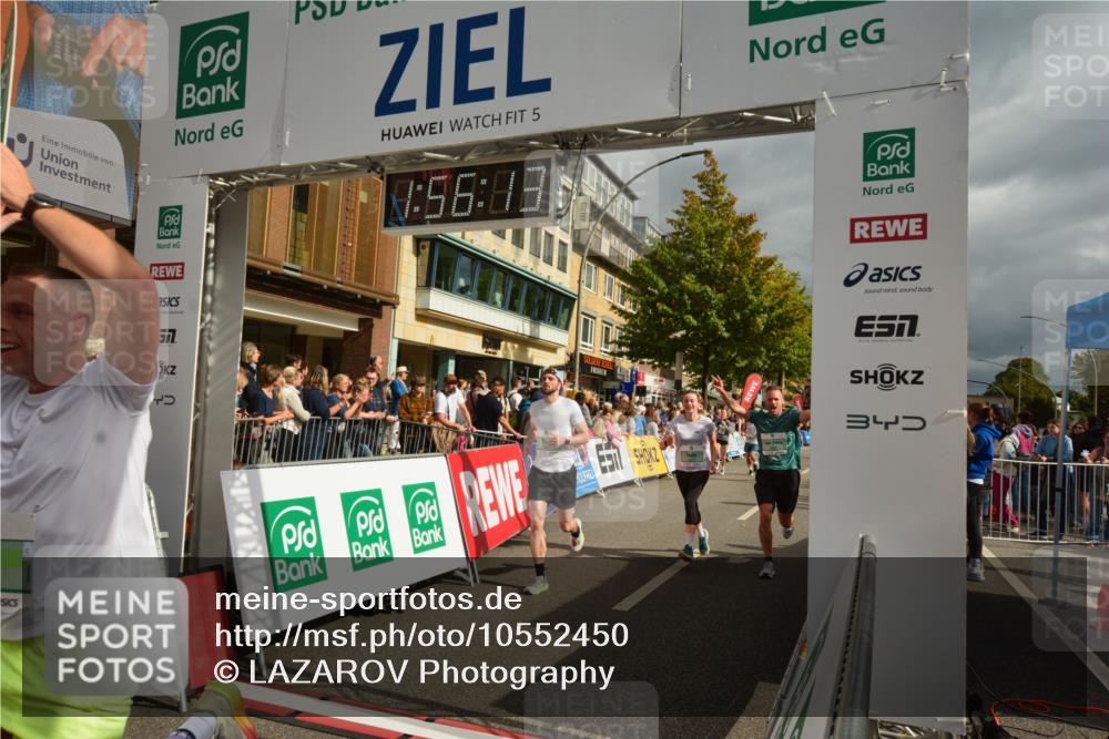20.09.2026 - PSD Bank Halbmarathon LAZAROV Photography http://msf.ph/oto/10552450 20.09.2026 11:56:13 Ziel 1183, 1260, 1272, 1426, 1541, 1620, 1872, 2955, 3441, 3593, 3744, 3872, 3932, 3943, 4224, 4525, 4692 meine-sportfotos.de