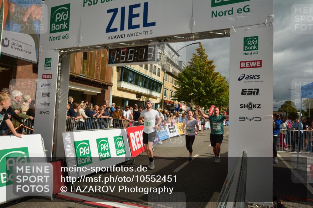20.09.2026 - PSD Bank Halbmarathon LAZAROV Photography http://msf.ph/oto/10552451 20.09.2026 11:56:13 Ziel 1183, 1260, 1272, 1426, 1541, 1620, 1872, 2955, 3441, 3593, 3744, 3872, 3932, 3943, 4224, 4525, 4692 meine-sportfotos.de