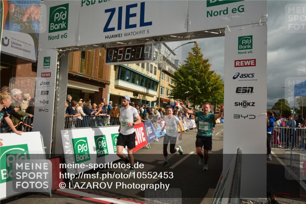 20.09.2026 - PSD Bank Halbmarathon LAZAROV Photography http://msf.ph/oto/10552453 20.09.2026 11:56:13 Ziel 1183, 1260, 1272, 1426, 1541, 1620, 1872, 2955, 3441, 3593, 3744, 3872, 3932, 3943, 4224, 4525, 4692 meine-sportfotos.de